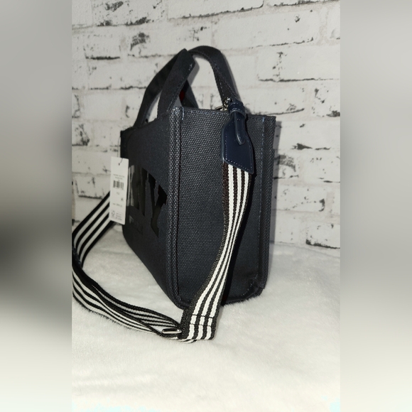 NWT DKNY Hadlee Small Tote, Navy Blue - Picture 6 of 9